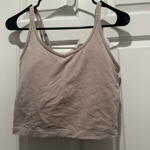 Vuori Women's Crop Top in Soft Beige